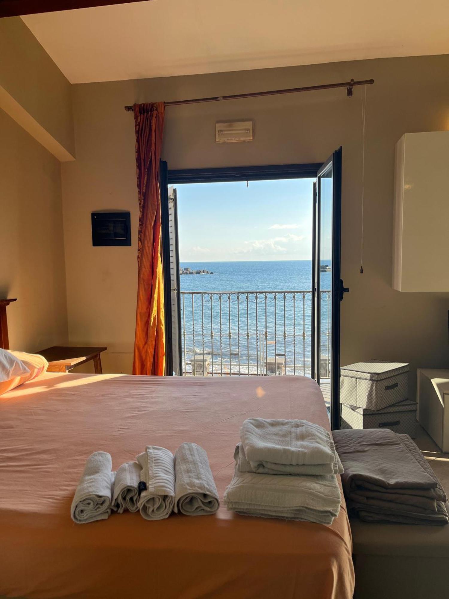 B&B Capomulini Bagian luar foto